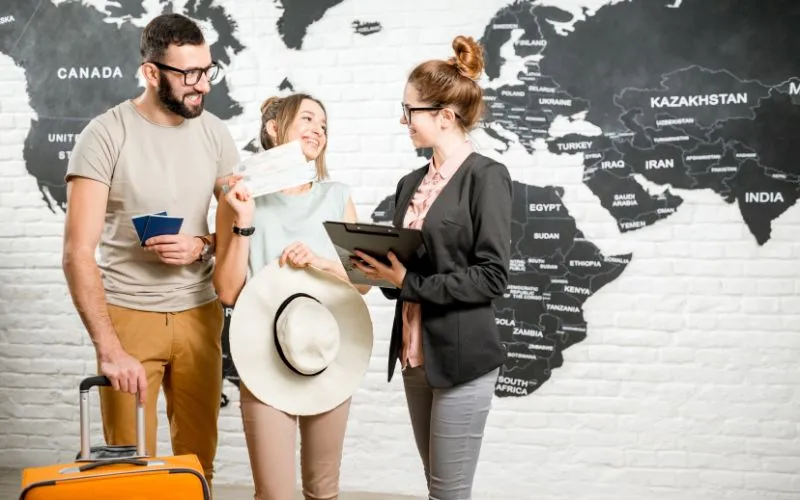 How Do Travel Agents Make Money